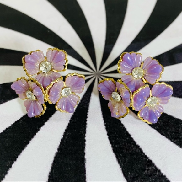 1960’s rare vintage lavender flower earrings - Picture 2 of 5